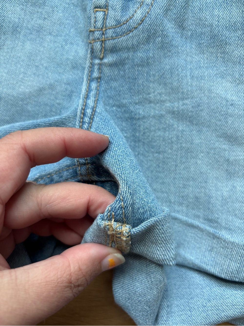 Old Navy Light Blue Denim Roll-Cuff Women's Shorts - Picture 8 of 9